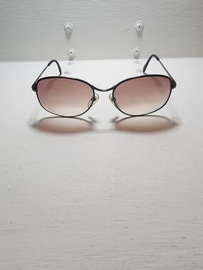 Vintage Metzler 1910 Black Frame Sunglasses with Rose-Tinted Lenses